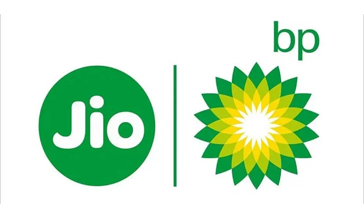 Jio-bp, Vibrant Media, biz moves, Mukesh ambani, reliance industries, groupM, beehive, gas stations, reliance BP mobility limited, RBML, joint venture, fuel market, mobility market, reliance industries, Madison media, British Petroleum, BP, petrol pumps, EV charging stations, ACTIVE technology, fuel economy, low-carbon mobility, television ads, advertising, advertisements, digital, print, outdoor, media spend, retail locations,